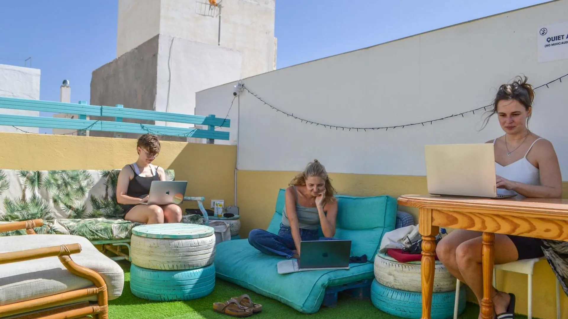 Daydream Medano Coliving Hostel El Medano  El Medano (Tenerife)